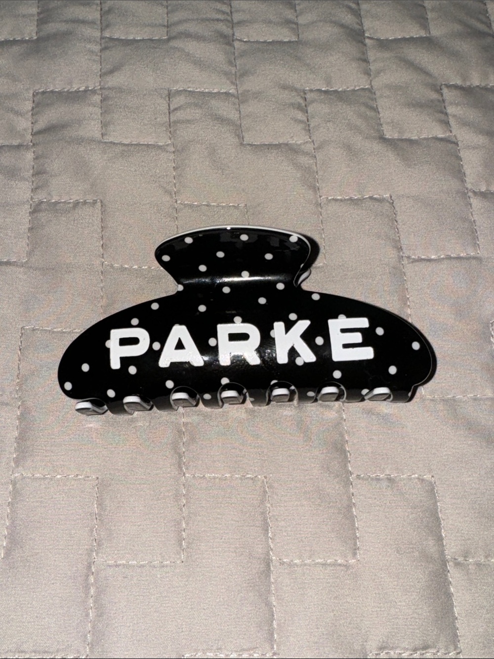 Parke polka dot claw clip